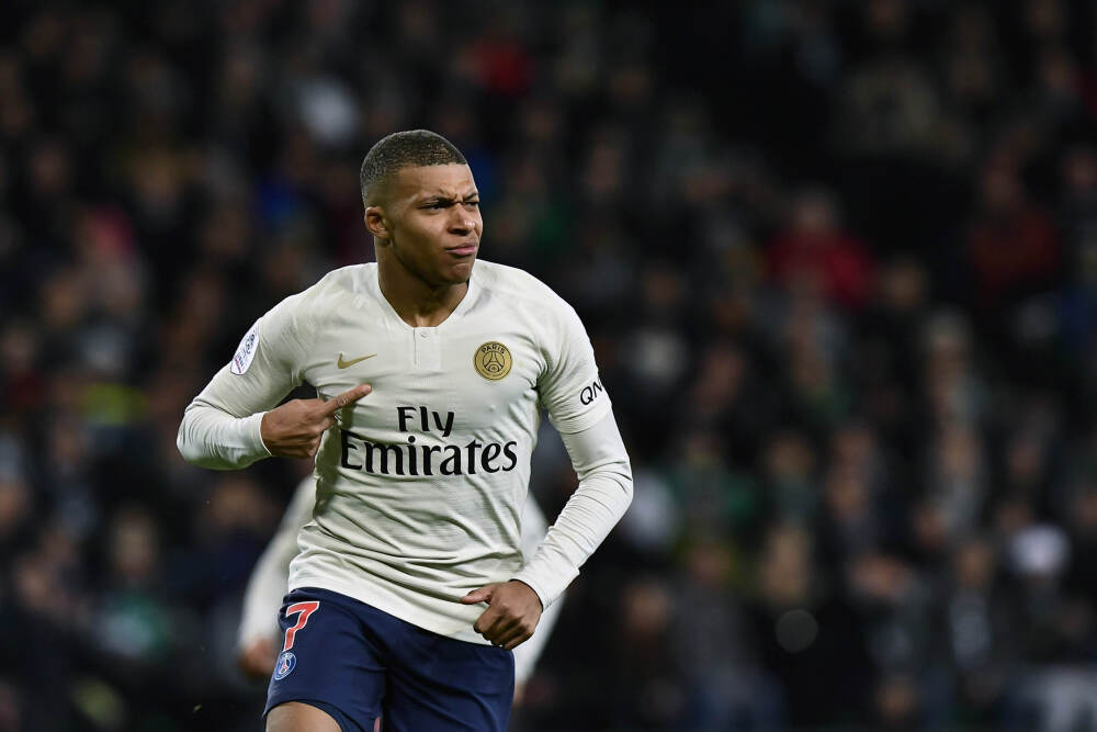 财经观察｜从元旦假期“开门红”看香港文旅市场新趋势